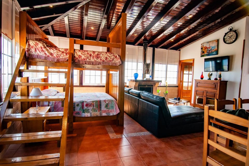 bunk bed