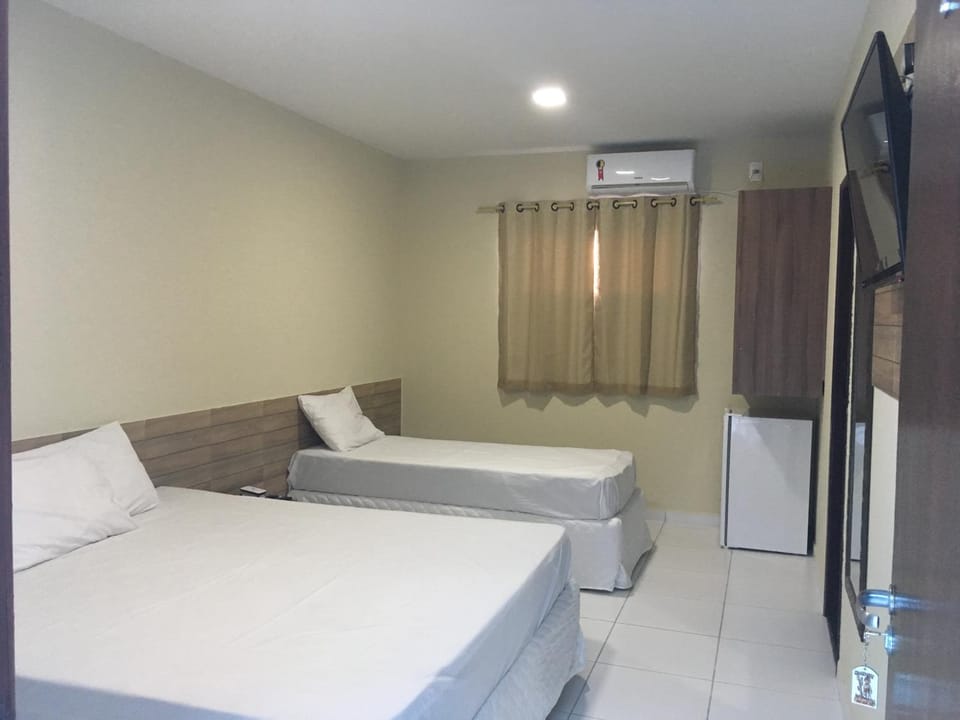 Bed, TV and multimedia, Bedroom, air conditioner