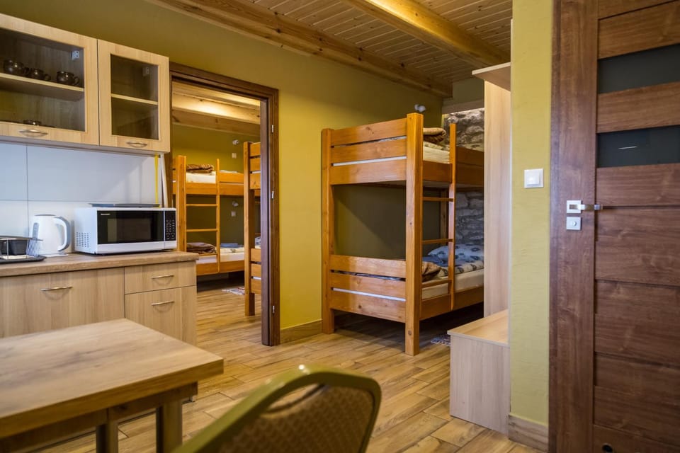 Bed, Photo of the whole room, Dining area, Bedroom, bunk bed, minibar