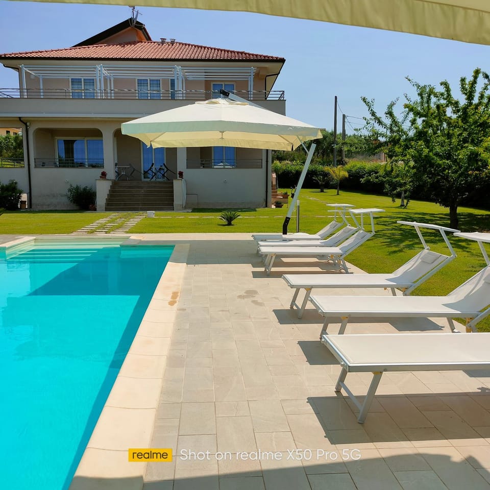 Solarium, Swimming pool