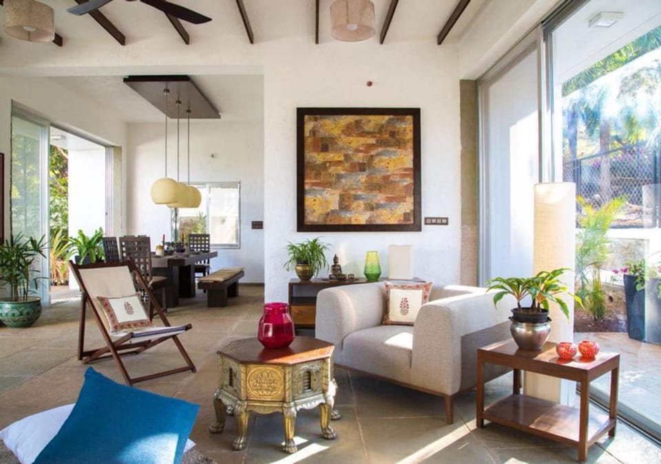 Living room, Dining area