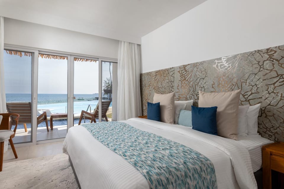 Bed, Sea view