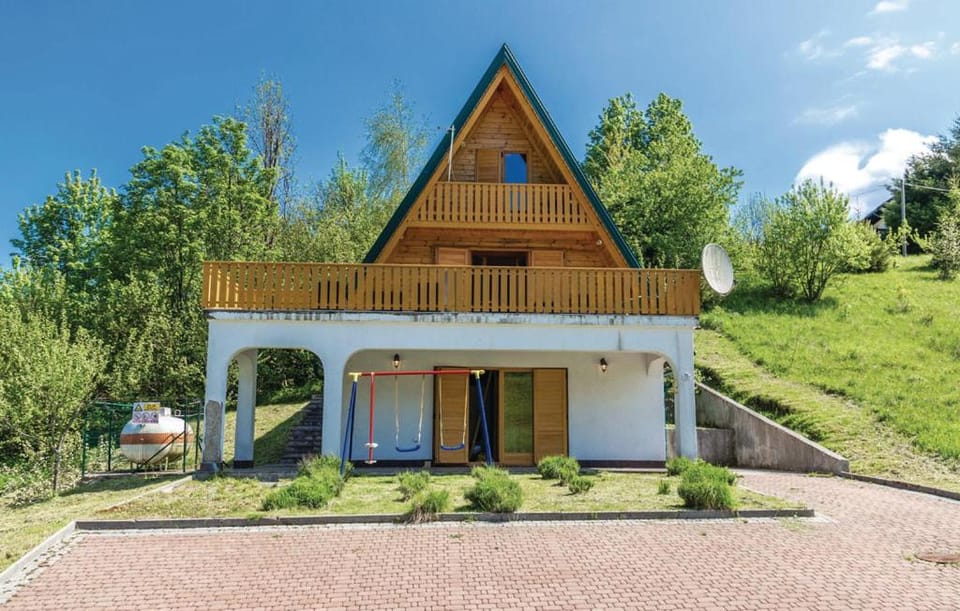 House with Pool and Sauna House in Primorje-Gorski Kotar County