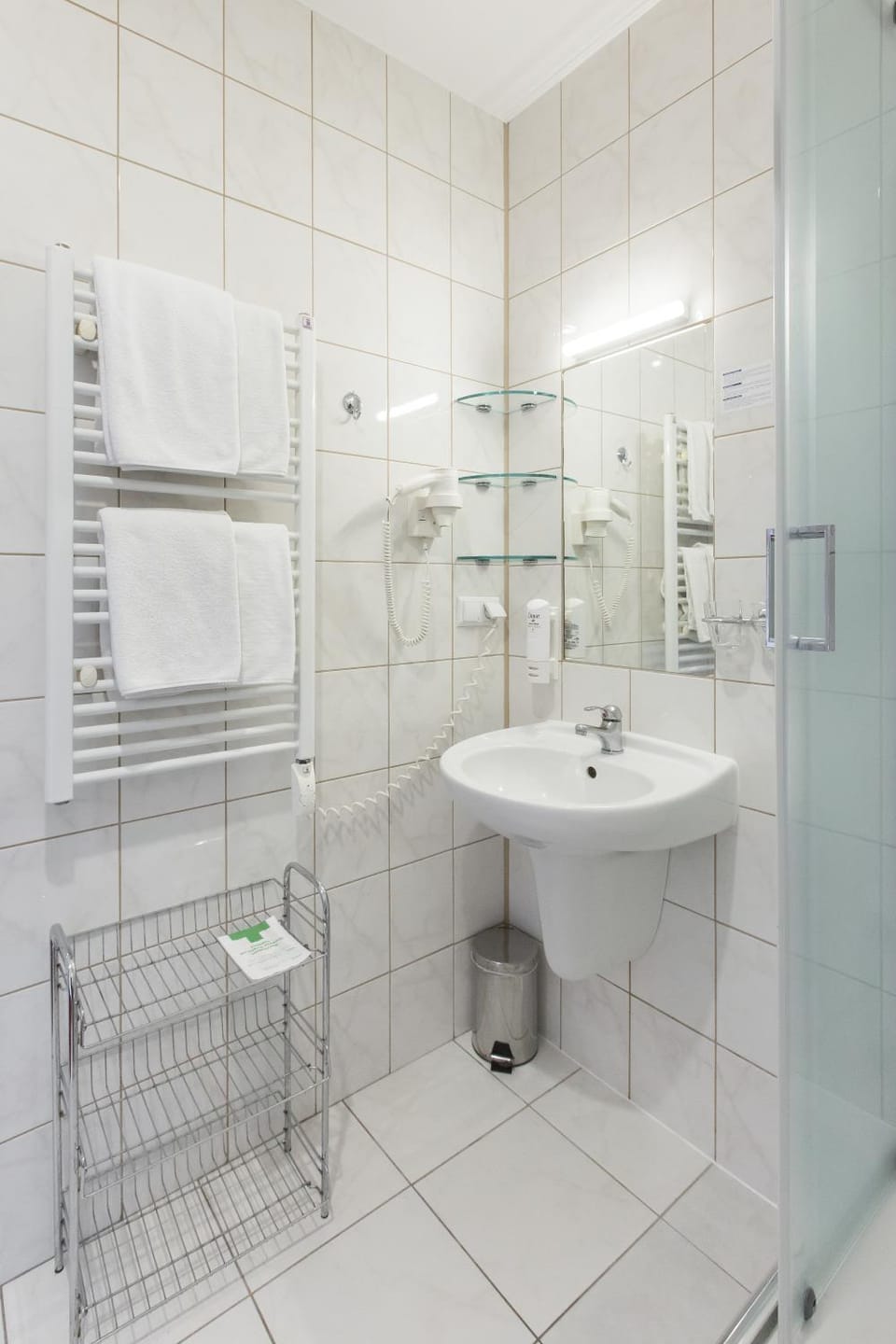 HOTEL ŁABĘDY i Hostel Łabędy Hotel in Czechia