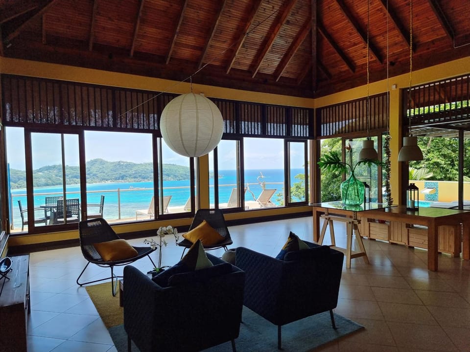 Lobby or reception, Seating area
