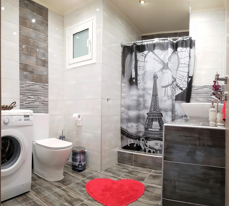 Betty's Central Suite Apartment in Alexandroupoli