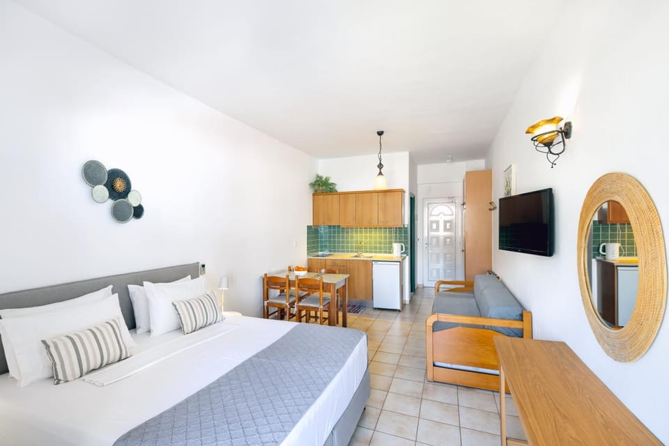 Kitchen or kitchenette, Photo of the whole room