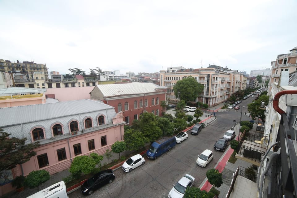 City view, Street view