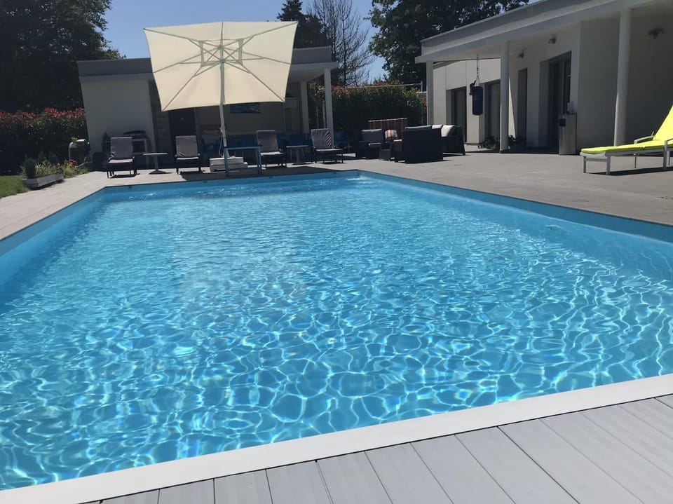 Patio, Swimming pool