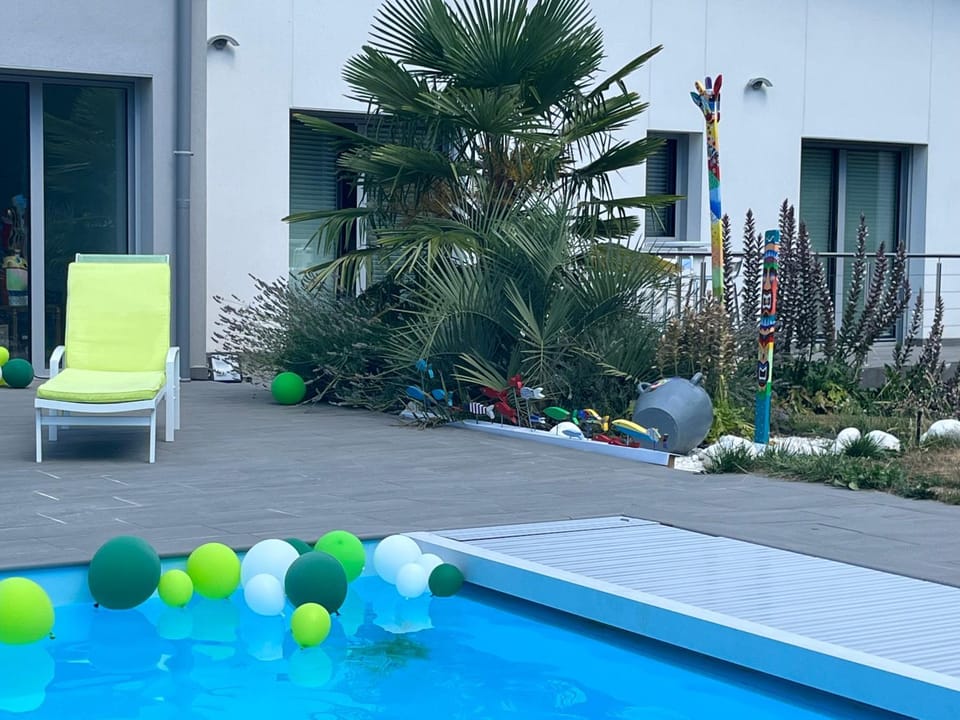 Property building, Patio, Swimming pool