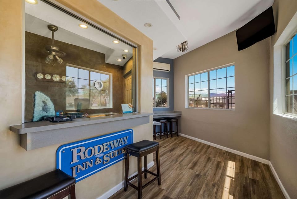 Lobby or reception, Lobby or reception