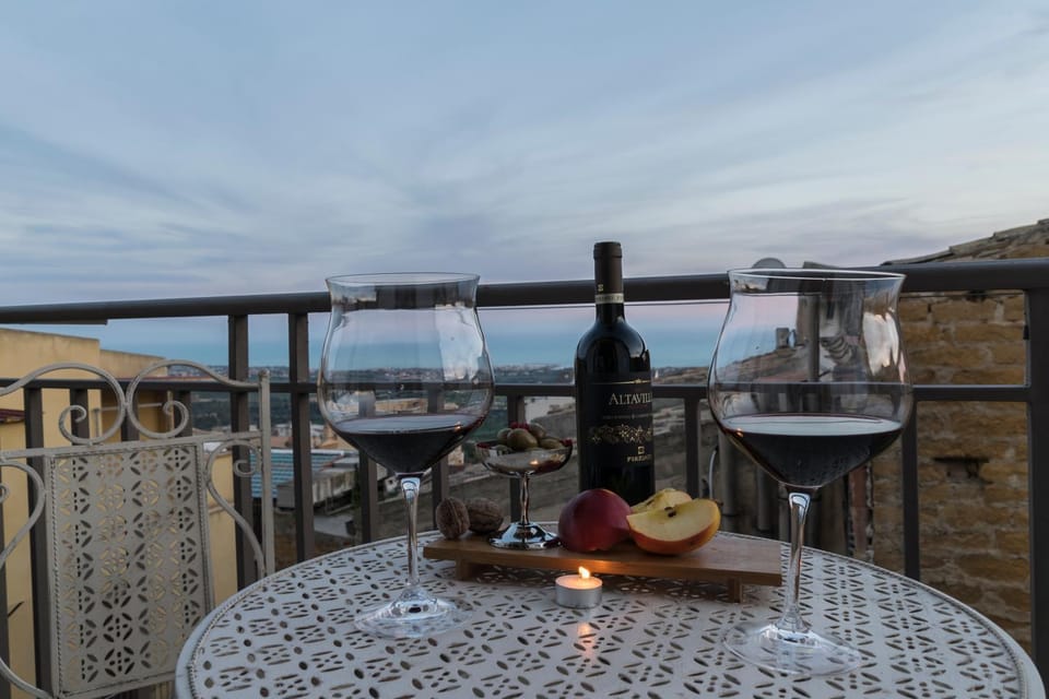 Property building, Day, Balcony/Terrace, Balcony/Terrace, On site, Sea view, Time of day, Sunset