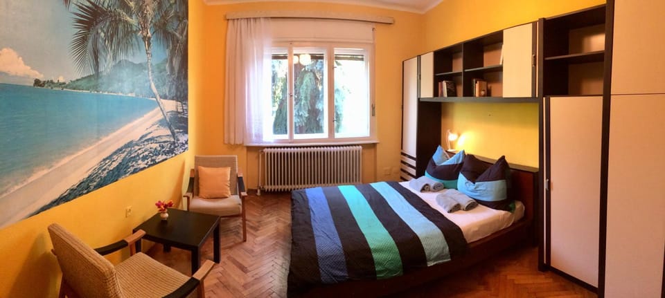 Photo of the whole room, Bedroom