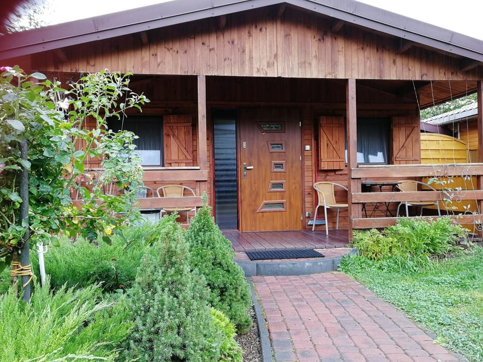 Facade/entrance, BBQ facilities, Garden, Balcony/Terrace, Garden view