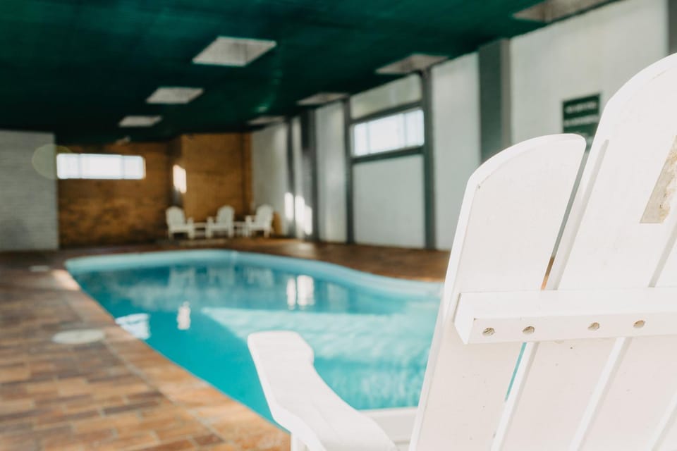 Swimming pool, Swimming pool