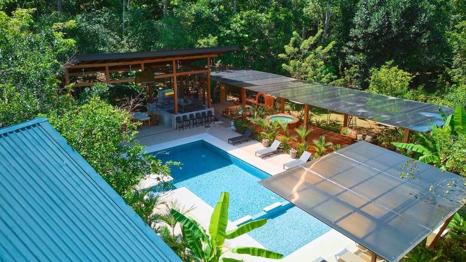 Casa Shaquir H -Luxury Villa with Private Pool & Stunning Views House in Panama