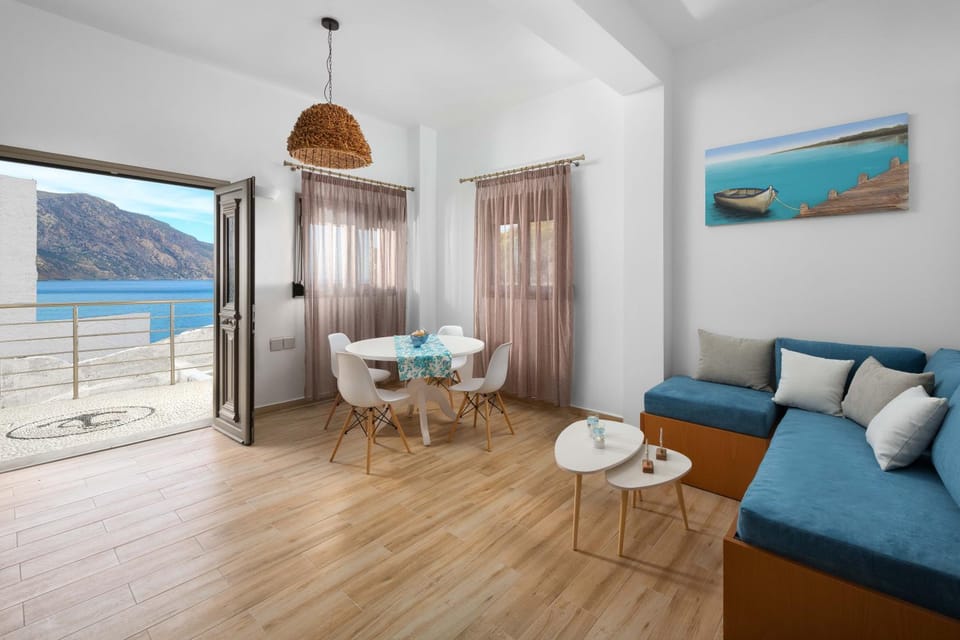 Natural landscape, Living room, Seating area, Dining area, Sea view