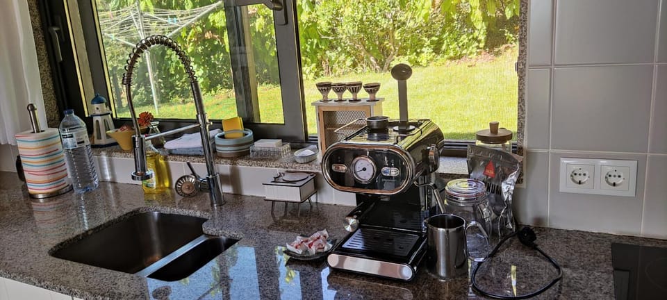Breakfast, kitchen
