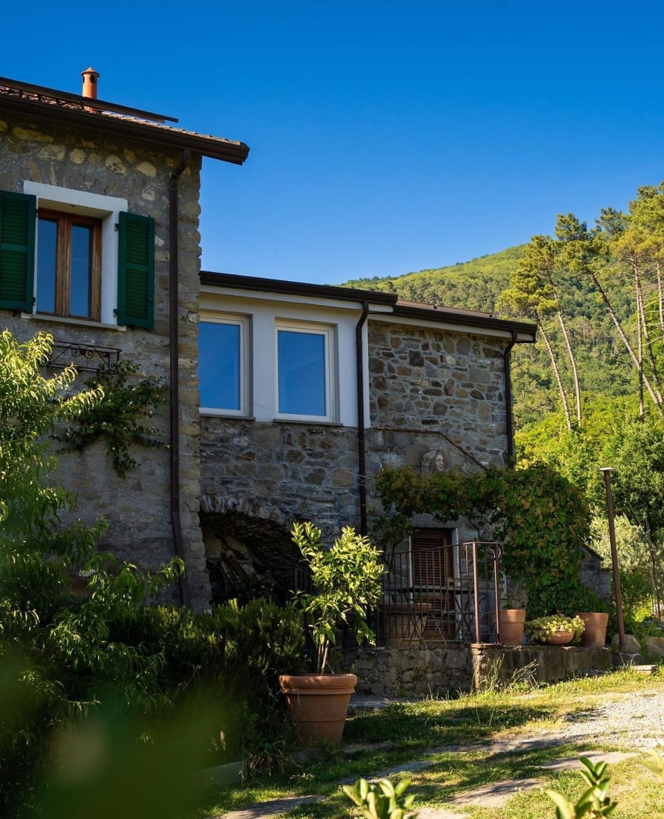Agriturismo I due Ghiri - Cinque Terre Farm Stay in Province of Massa and Carrara