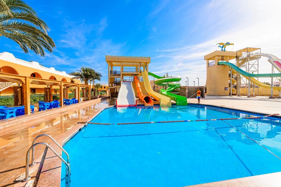Aqua park, Swimming pool