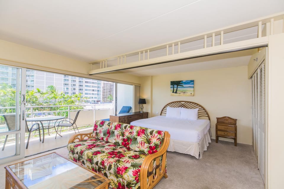 Ilikai Tower 431 House in Honolulu