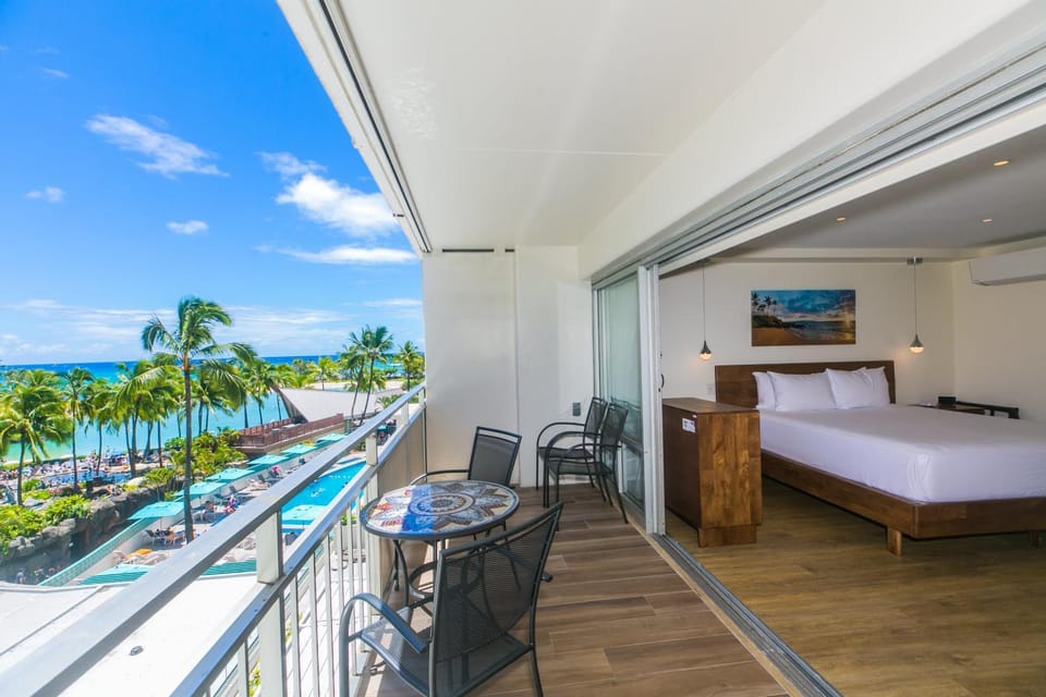 Ilikai Tower 438 House in Honolulu