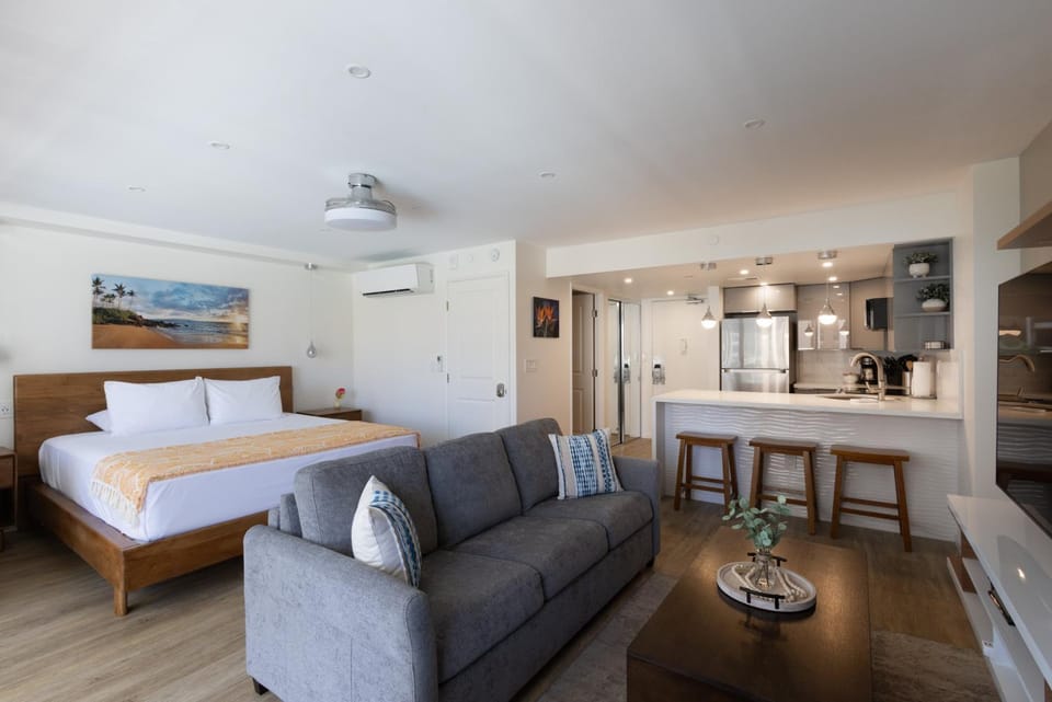 Ilikai Tower 438 House in Honolulu