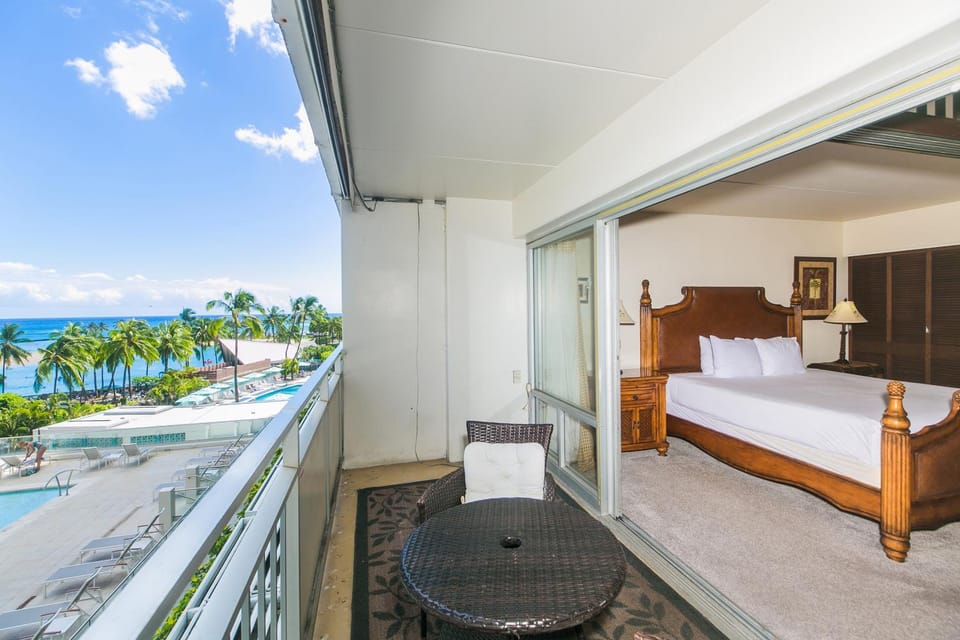 Ilikai Tower 430 House in Honolulu