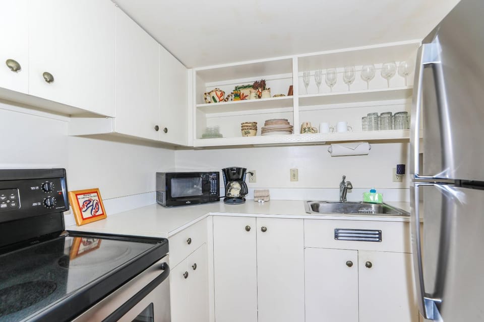 Ilikai Tower 430 House in Honolulu