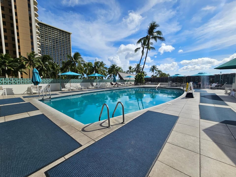 Ilikai Tower 1533 House in Honolulu