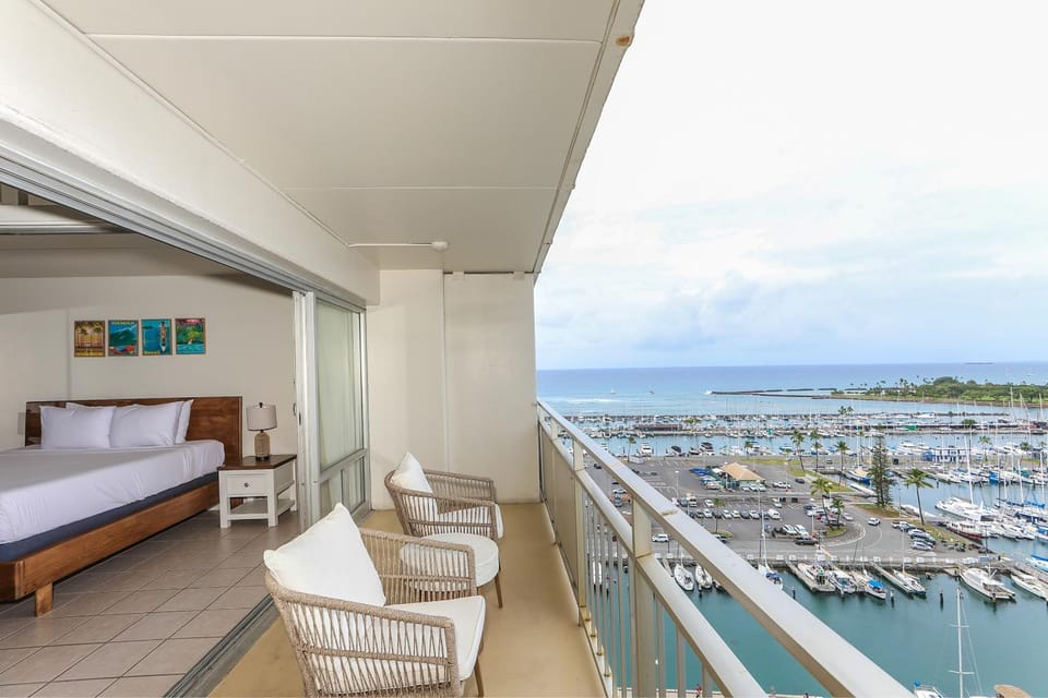 Ilikai Tower 1533 House in Honolulu
