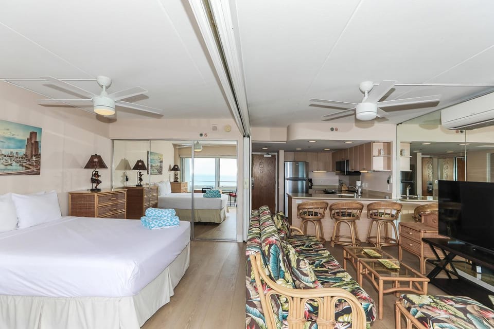Ilikai Tower 1314 House in Honolulu