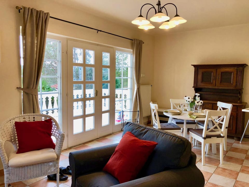 Fishing, Minigolf, Aqua park, Windsurfing, Canoeing, Hiking, Cycling