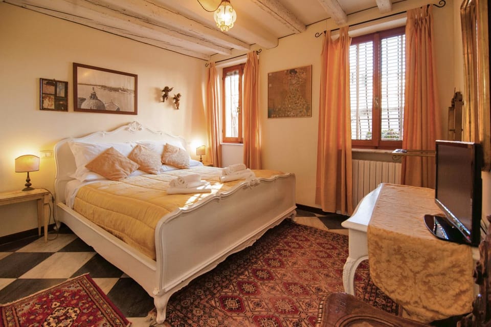 3749 Pontechiodo Bed and Breakfast in Venice