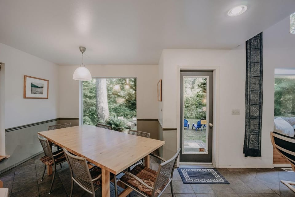 Decorative detail, Dining area