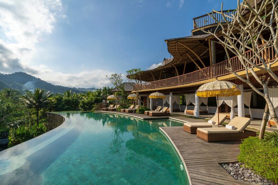 Pool view, Swimming pool