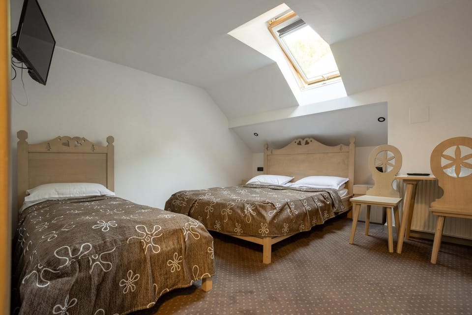 Pensiunea Mama Cozonacilor Bed and Breakfast in Brașov County