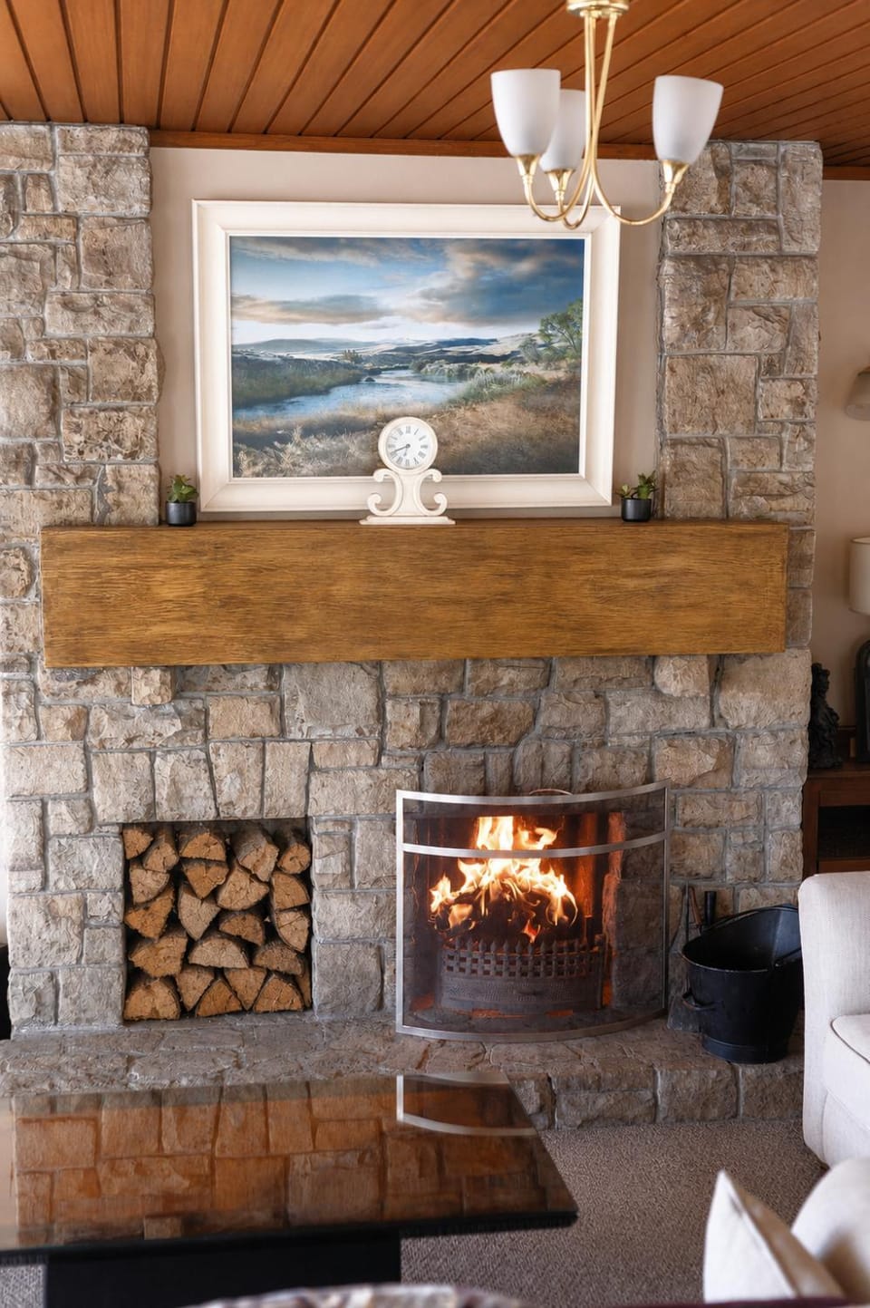 Communal lounge/ TV room, Living room, Seating area, fireplace