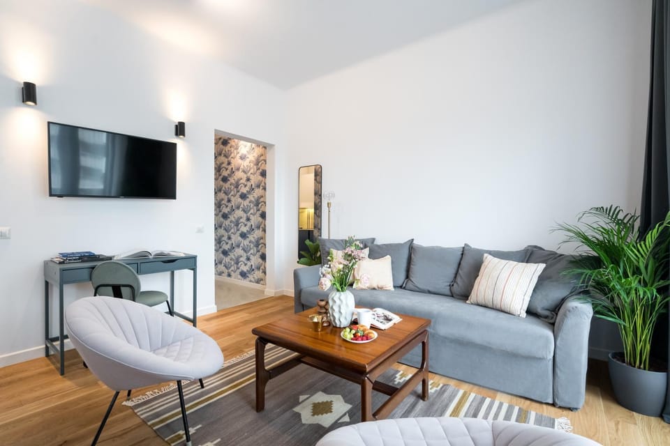 Intercontinental Luxury Studio Apartment in Bucharest