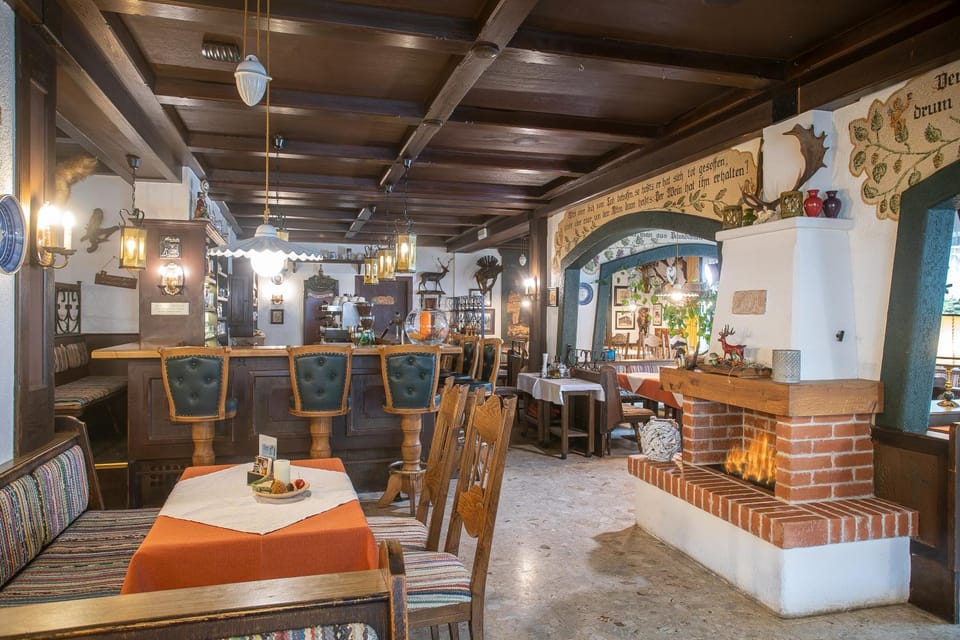 Restaurant/places to eat