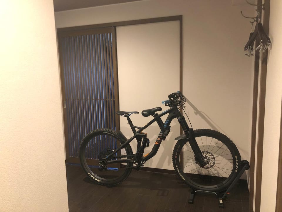 Photo of the whole room, Cycling