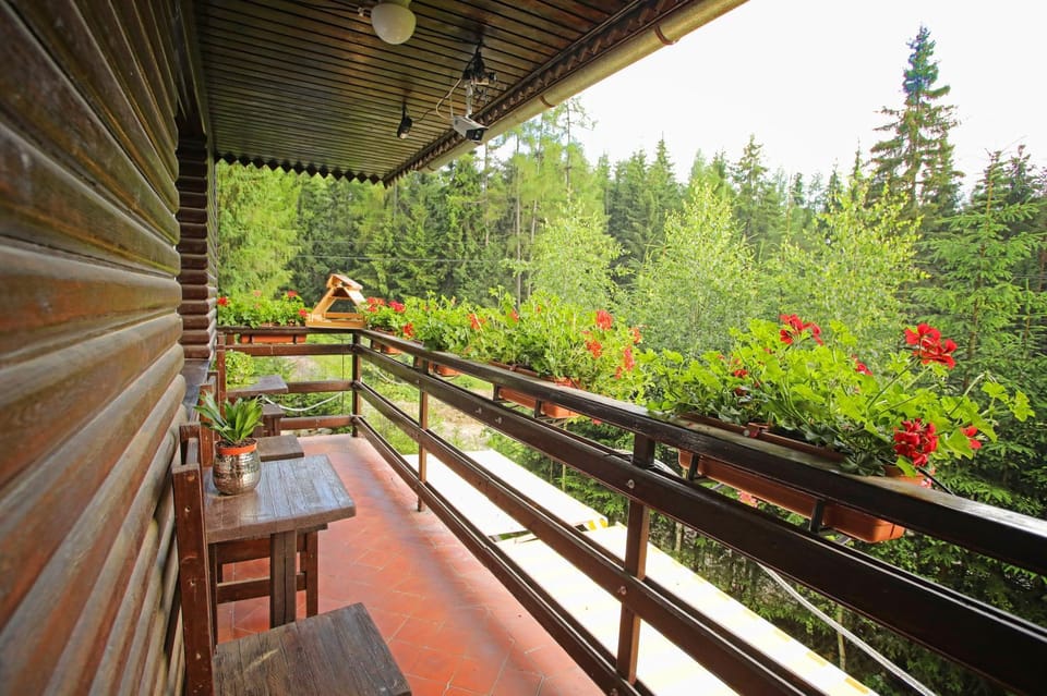 Off site, Balcony/Terrace