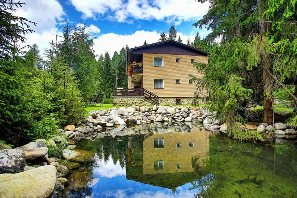 Off site, Lake view