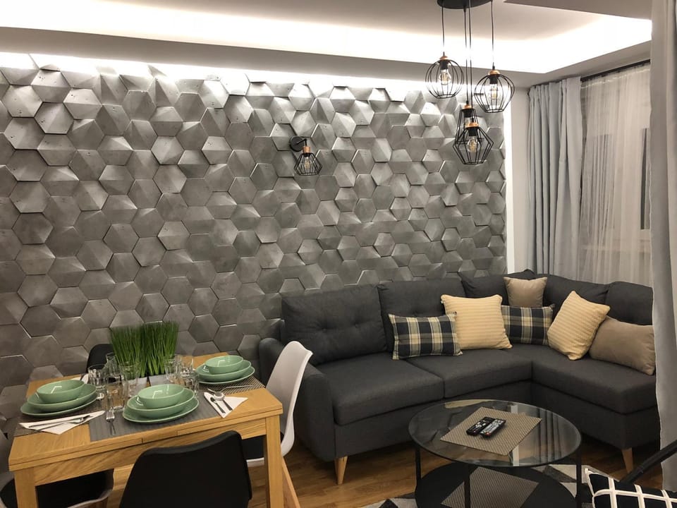 TV and multimedia, Living room, Seating area, Dining area