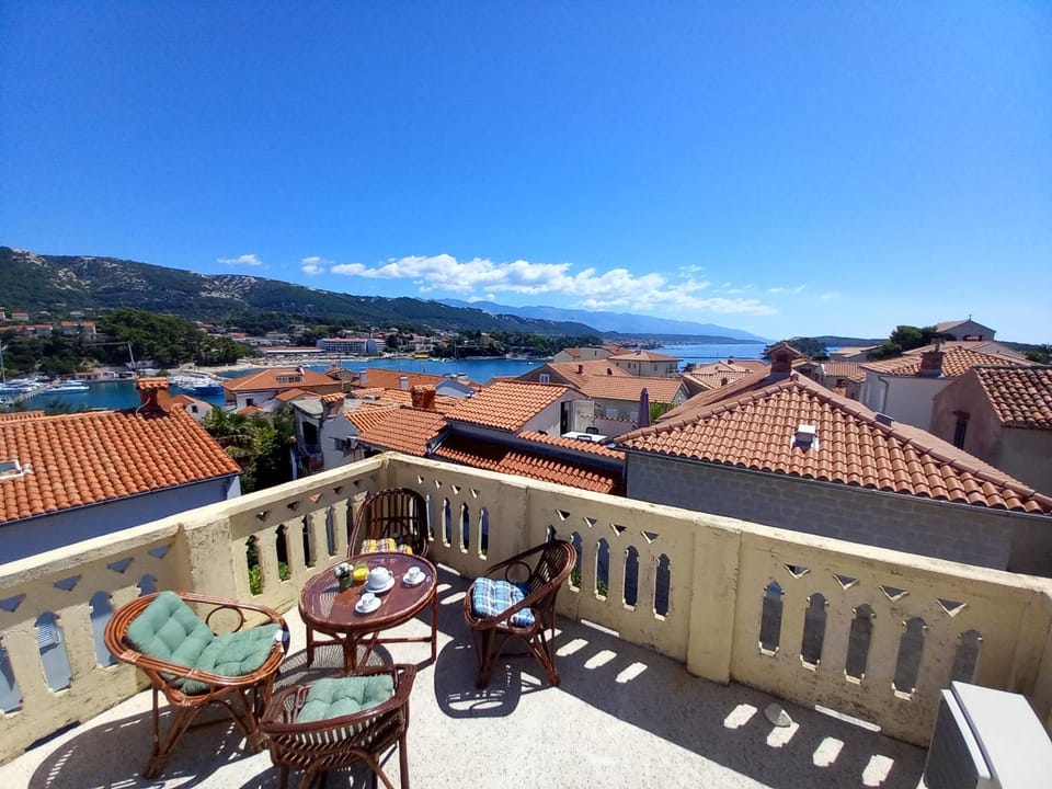 Natural landscape, Balcony/Terrace, Mountain view, Sea view