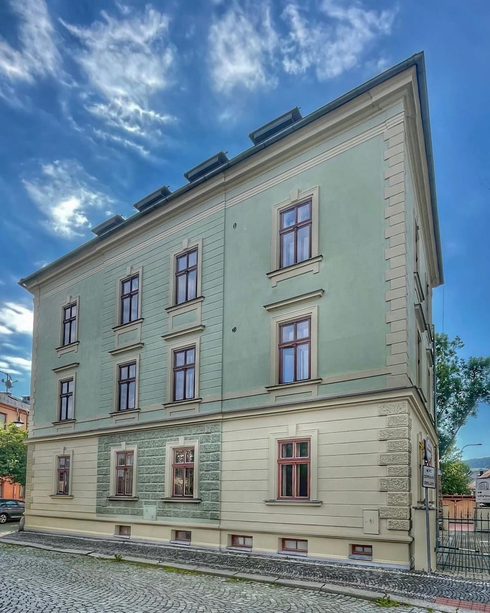Property building, Day