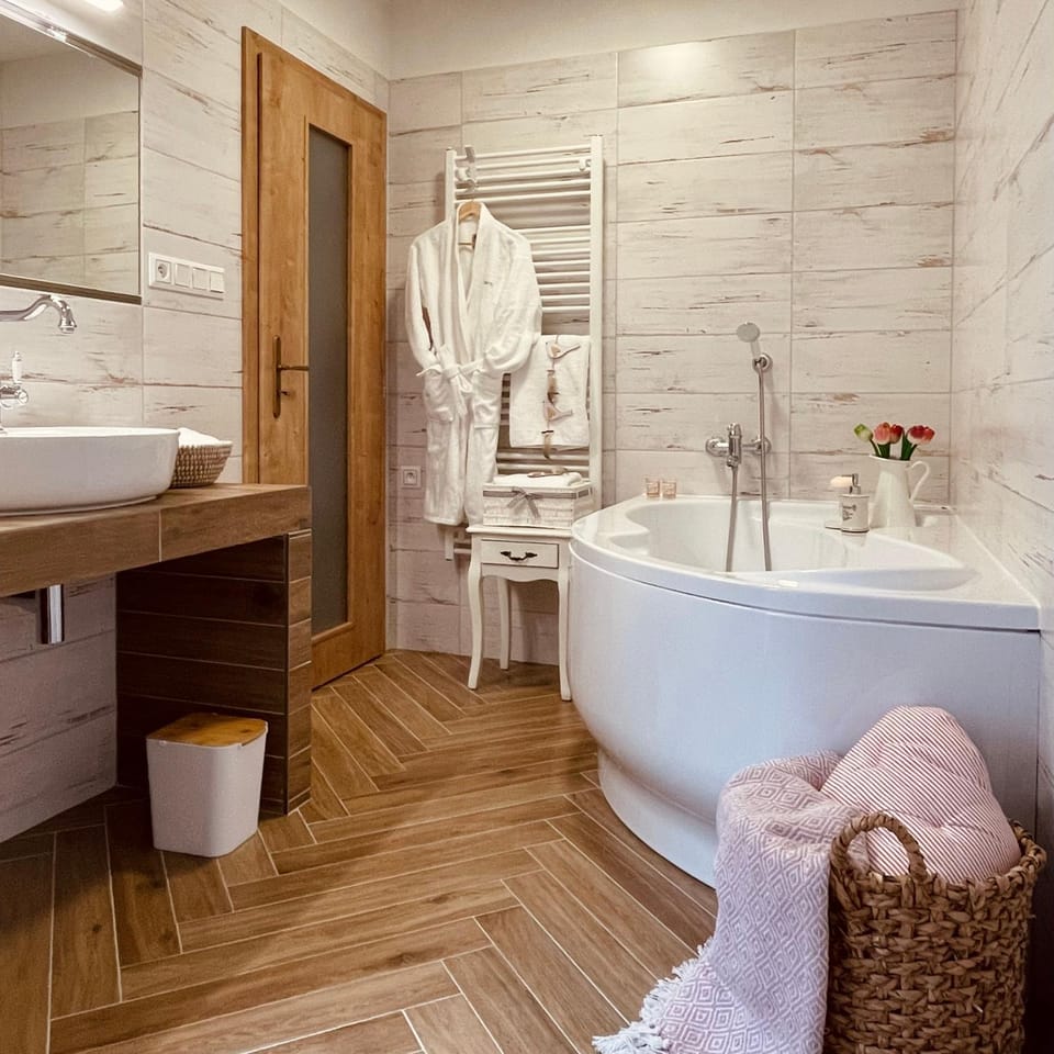 Bathroom, Bath, towels