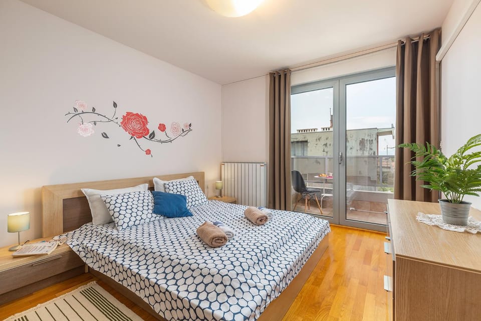 Deluxe Apartment Marina with a private parking Apartment in Rijeka