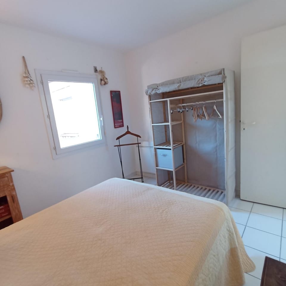 Bed, Bedroom, wardrobe