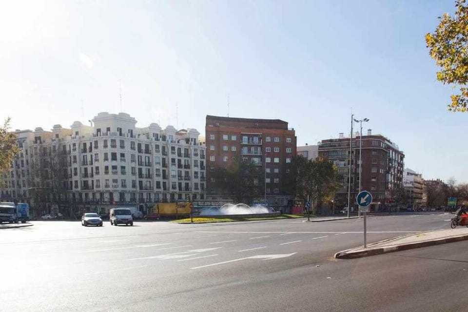 Neighbourhood, City view, Location